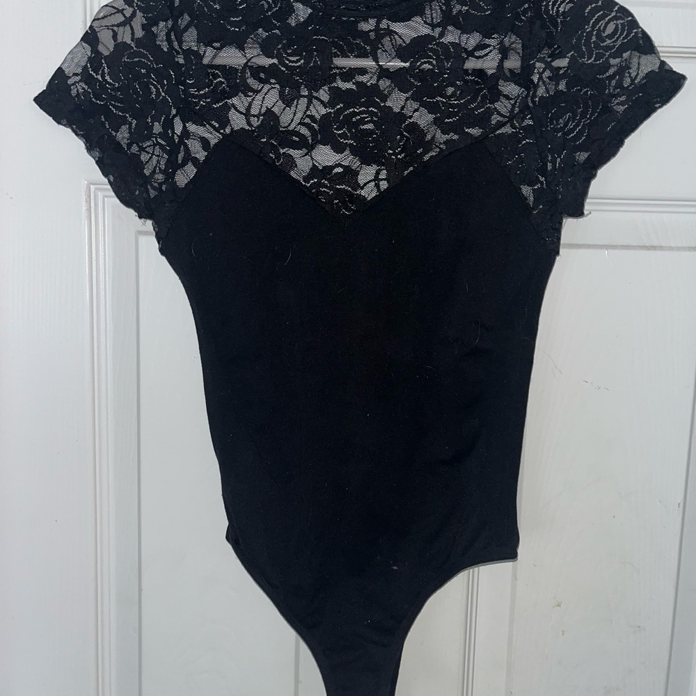 Black Asymmetrical Lace Cap Sleeve Bodysuit